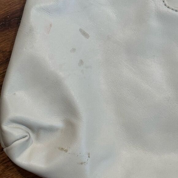 Hobo International Ziggy Crossbody Bag in Latte White - Picture 4 of 5